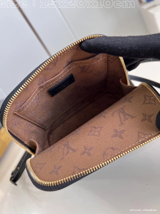 Official oldcobbler backpack-15*20*10cm NANO ALMA VUITTON LOUIS 0809